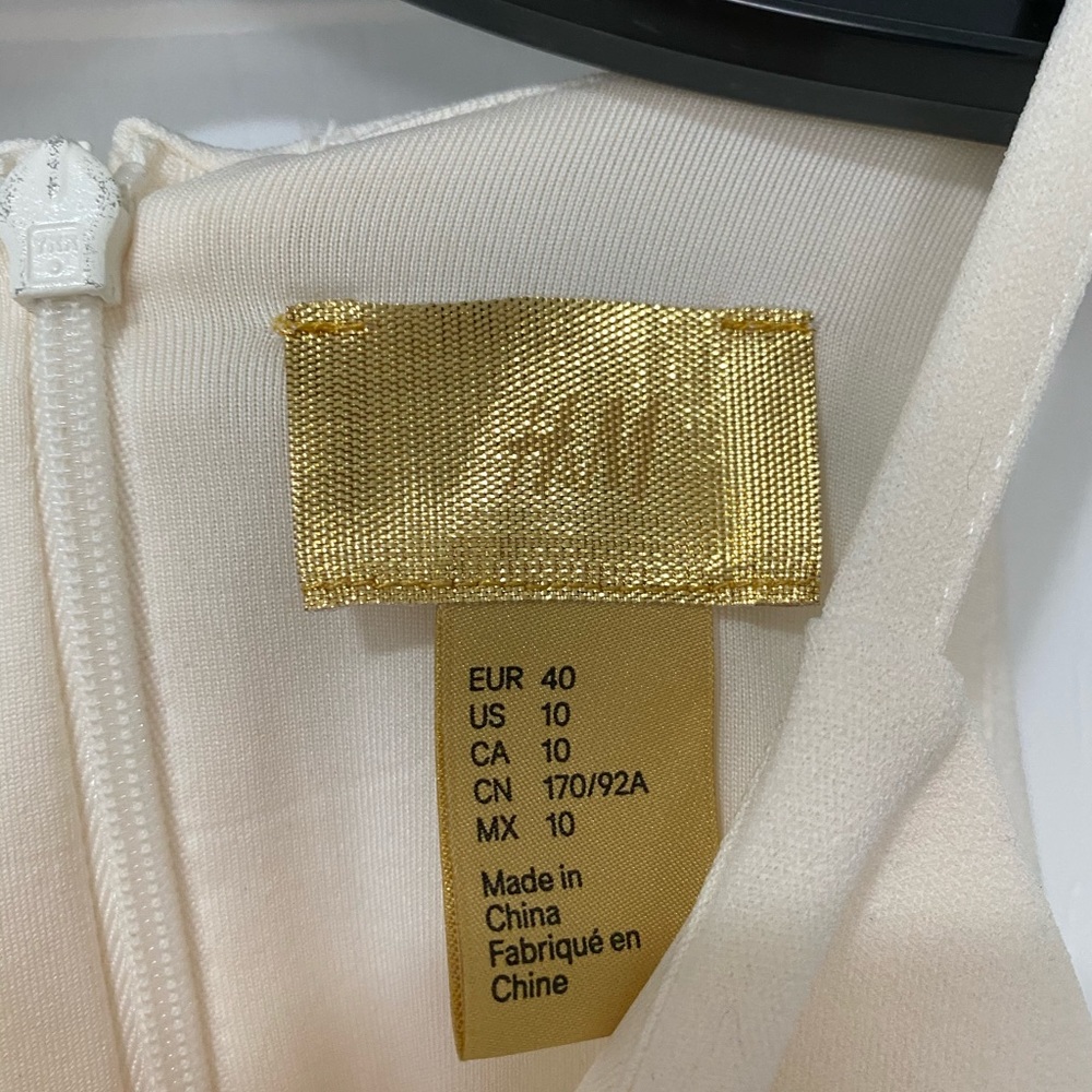 H&M Cream Crop Tank Top - Picture 3 of 6